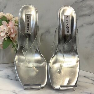 NWT Steve Madden Silver Women's Shoes Size 6M